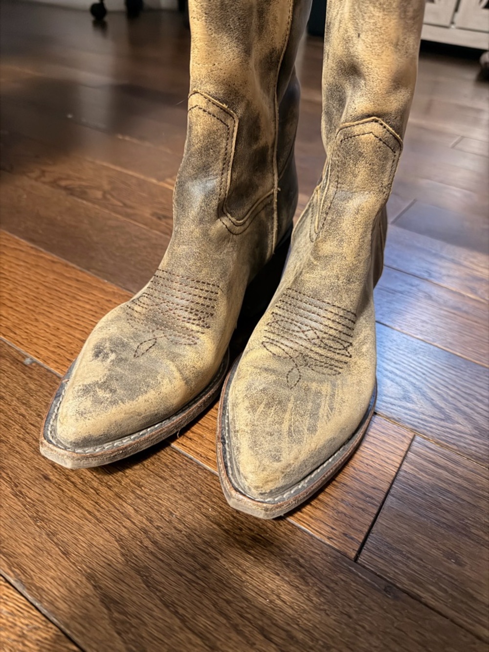 Distressed Brown Suede Western Cowboy Boots - Picture 3 of 5